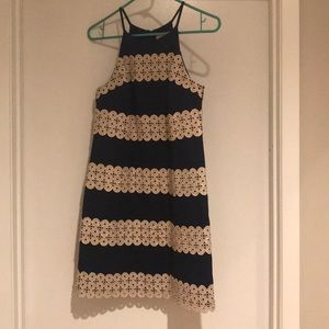 Lilly Pulitzer size 0 cute navy and gold dress!